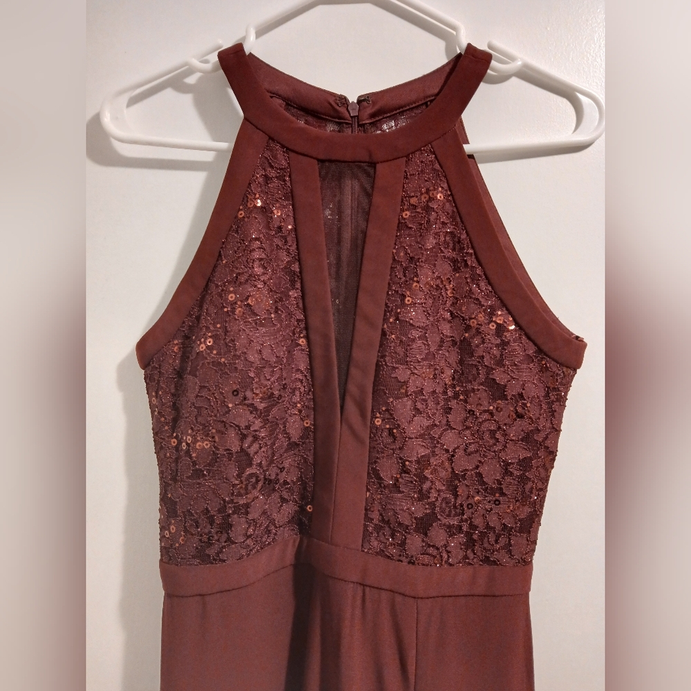 Morgan & CO Dress Burgundy Sequin Halter Style Prom Wedding Dress Size 3/4